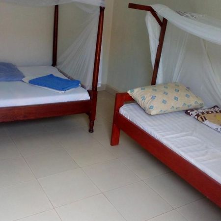 Hotel Knowledge For Change House Fort Portal Esterno foto