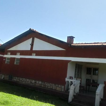 Hotel Knowledge For Change House Fort Portal Esterno foto