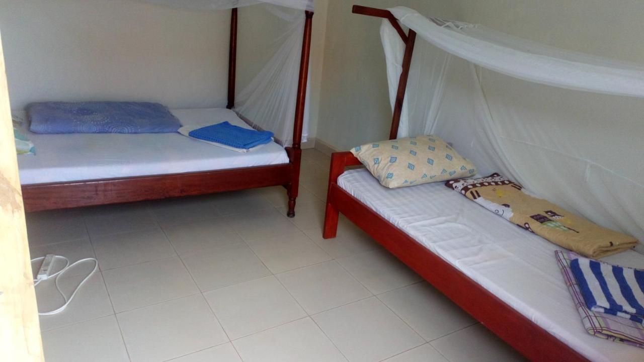 Hotel Knowledge For Change House Fort Portal Esterno foto